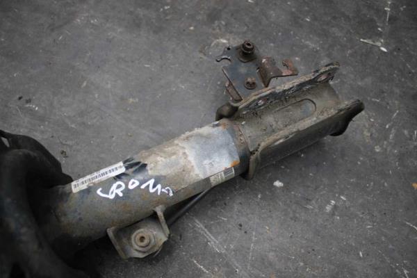 AMORTISSEUR AVANT DROIT FIAT CROMA/ OPEL SIGNUM/ VECTRA C - Vue 3